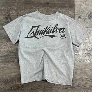 VIntage Y2K Quiksilver Graphic TShirt Gray Logo Surf Skate - Youth Medium/Large
